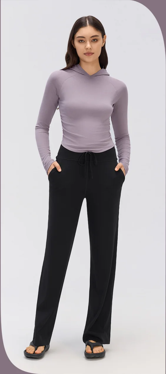 D26135 — Long-sleeve top